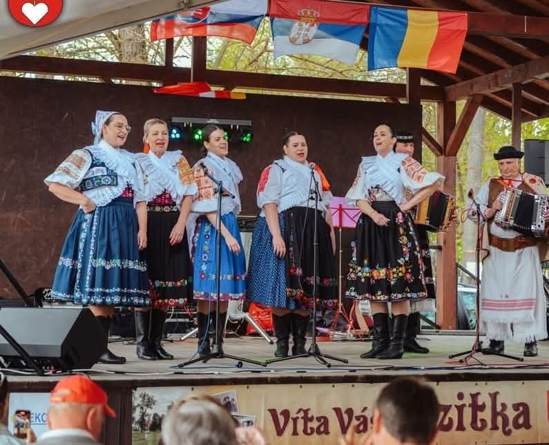 Vystúpenie na pódiu vo Vlachove